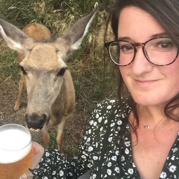 Meet your Posher, Emily - Picture 5 of 5